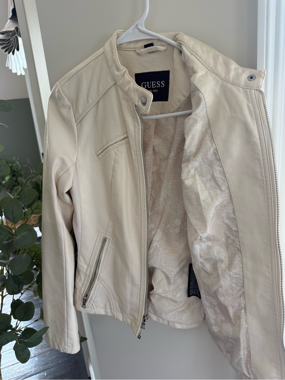 GUESS Women's Cream Convertible Moto Jacket